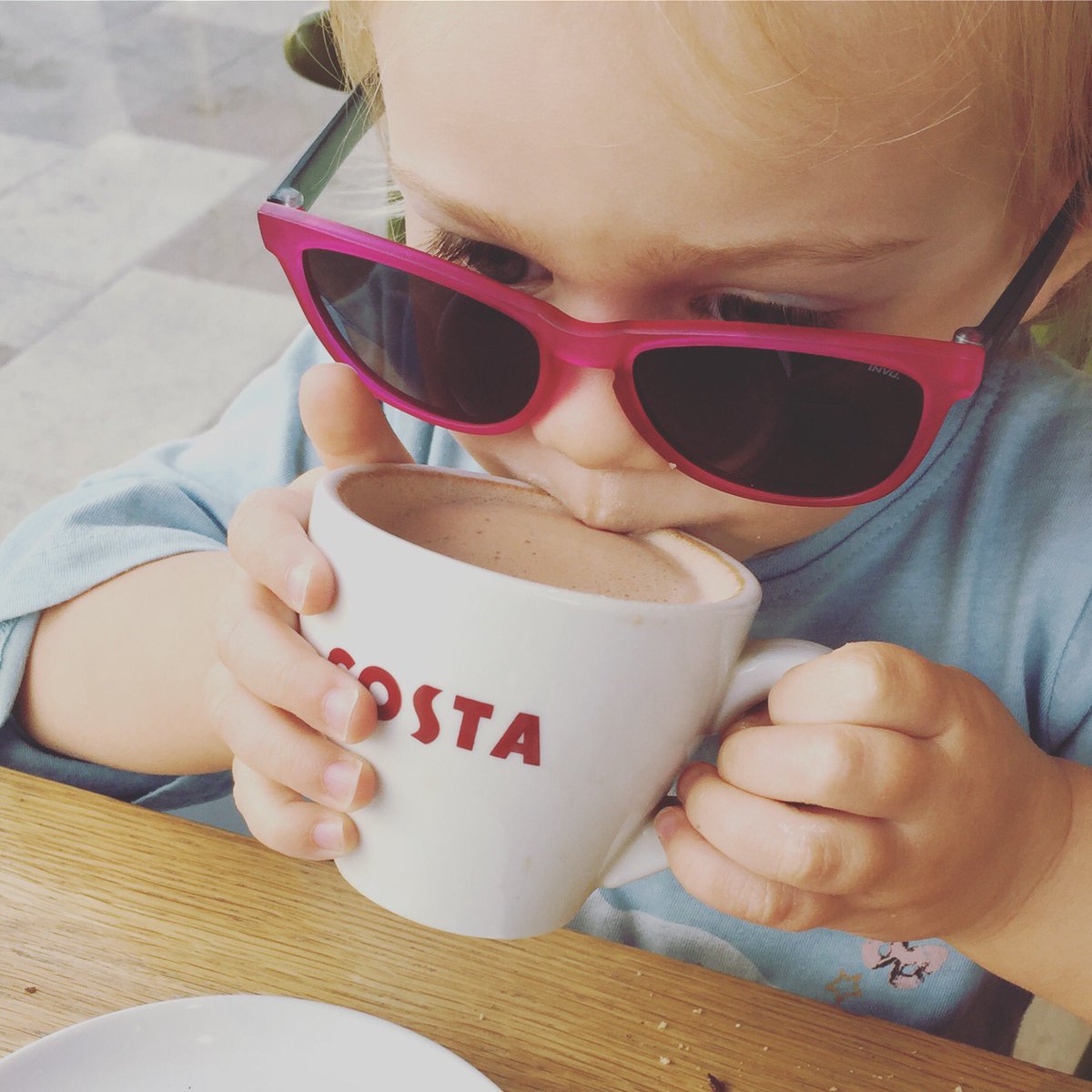 The only way to start your day 😂<a href="/CostaCoffee/">Costa Coffee</a> #roughnight #babycino #mummylovesalatte