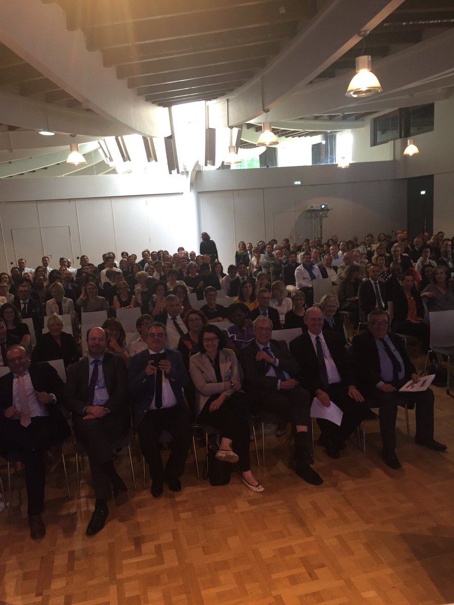chevolleaua's tweet photo. Convention dés cadres du Groupe #Polylogis : une concentration de talents https://t.co/4h2gBaeM3M