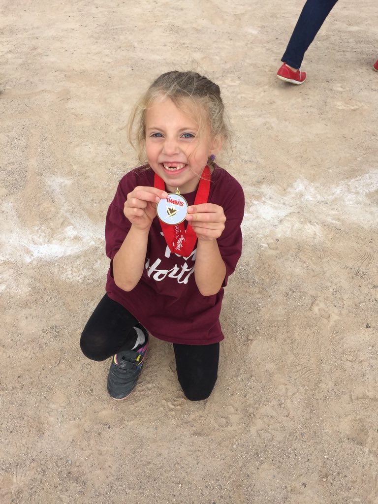 Acadiemylene's tweet photo. ... Et SI tirer comme une fille était quelque chose de positif? #filledanslesport #filleactive #FFNB #NBWG https://t.co/WNGAUSneC8