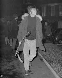 efemefrankmoi's tweet photo. @thebeatles arriving at Abbey Road Studios...@conciertobeatle @circulobeatle @beatlespordia @Beatleradio @ElQuintoBeatles @Beatlemi @LucyBeatles @lamadredelosb @Labeatle5 @LaBeatlera @LaBeatlesina @BeatlesForS4le @beatlesforlyfe https://t.co/KK6uQdAsNz
