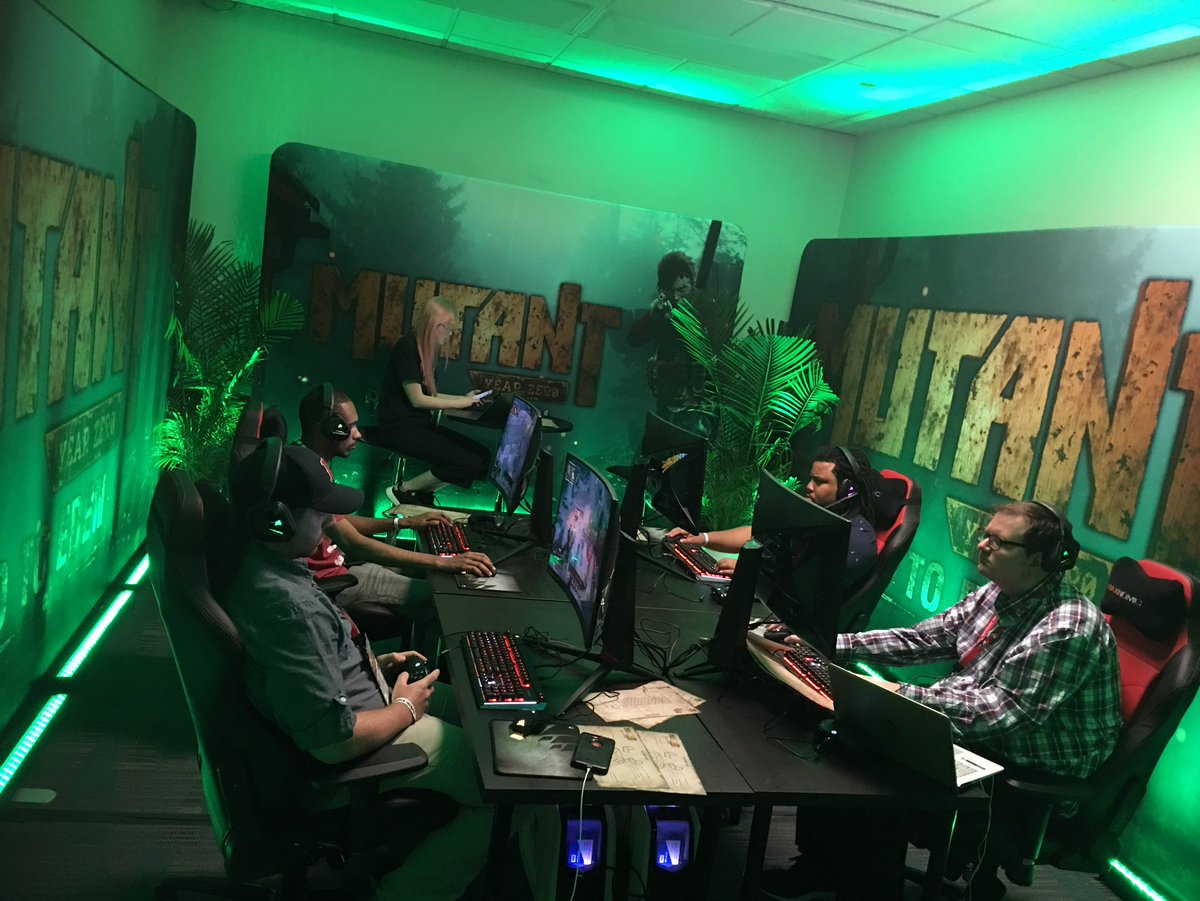 MYZRoadToEden's tweet image. During #E32018 journalists are getting a first hands-on look at gameplay for Mutant Year Zero: Road to Eden. We're having a blast showing off our favorite Mutants!