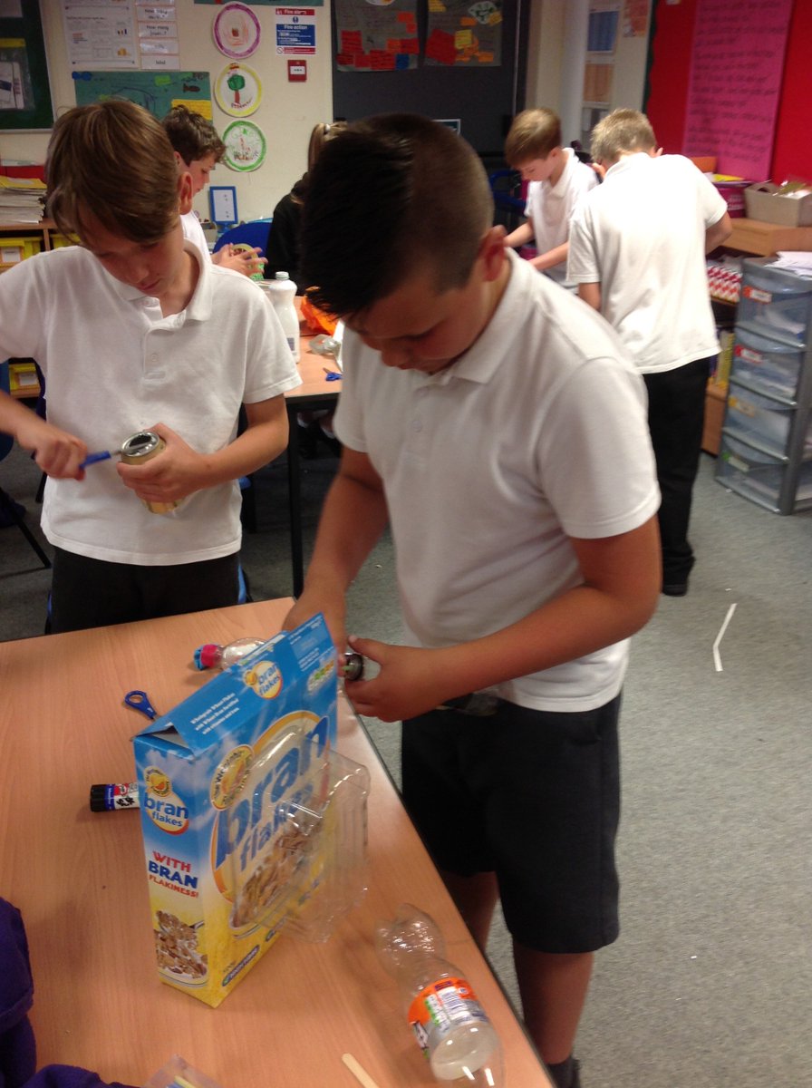 CedarsParkPri's tweet photo. Wagtails have been busy making their instruments ready for their next Stomp music lesson tomorrow. #makingbeautifulmusic https://t.co/L5Hm9ILDfc