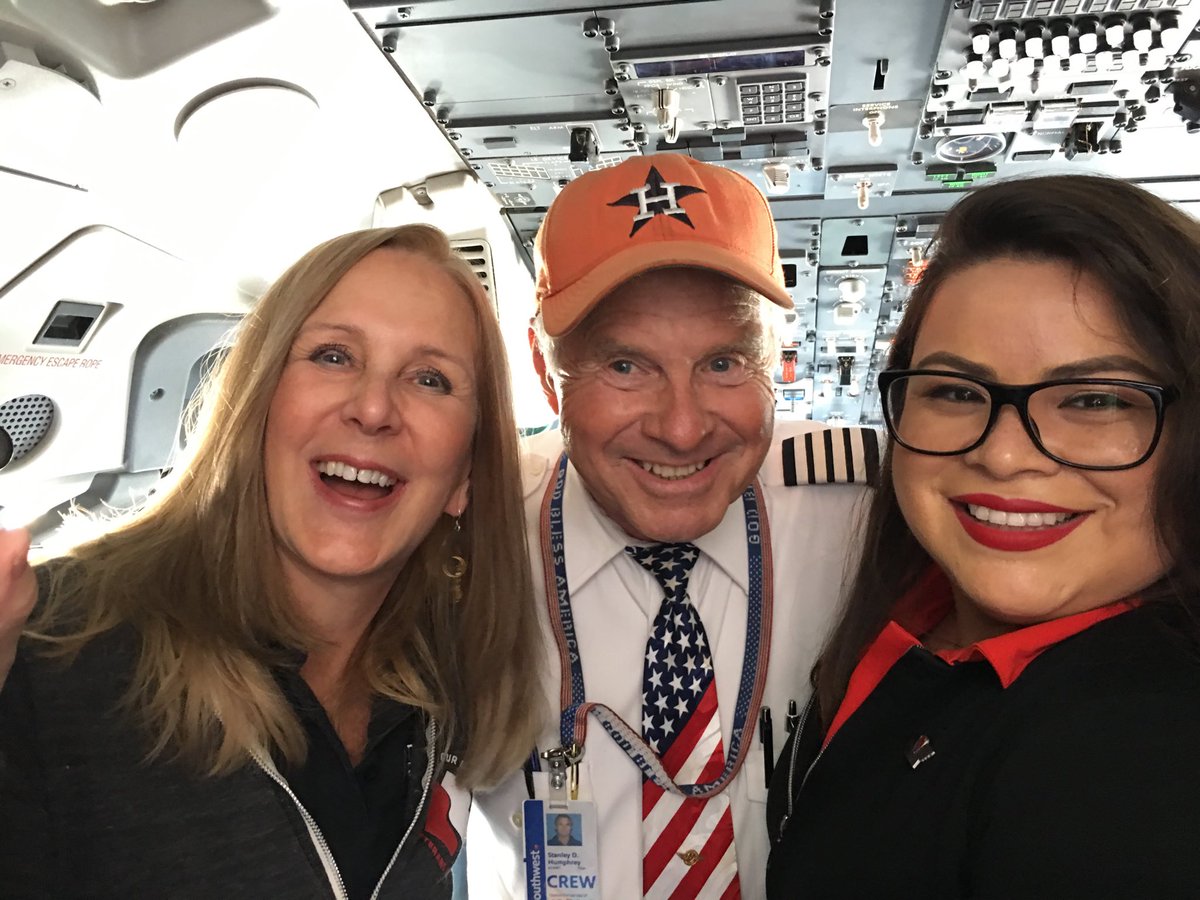 MichelleUfner's tweet photo. Just arrived safely in Houston in anticipation of TRLC. Thanks to Southwest Airlines for the smooth ride - and ticket! @TeamRubicon⁩ ⁦@TeamRubicon_3⁩ ⁦@SouthwestAir⁩ @TRLC2018 https://t.co/nIbA8DlGoO