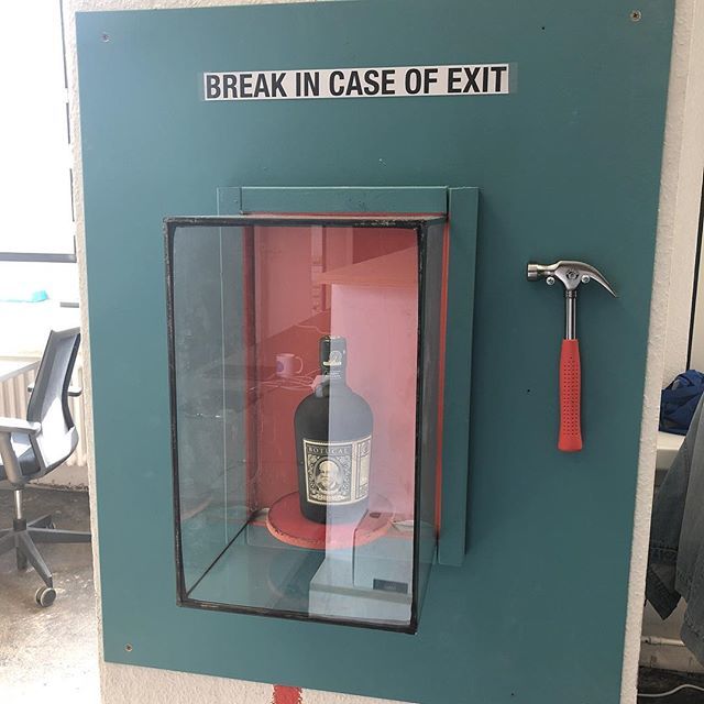 joerg's tweet photo. #Break in case of #exit. Or #secondary. #acceleratorlife @joinapx https://t.co/vCNfWPoHa6 https://t.co/drg6QOTd91