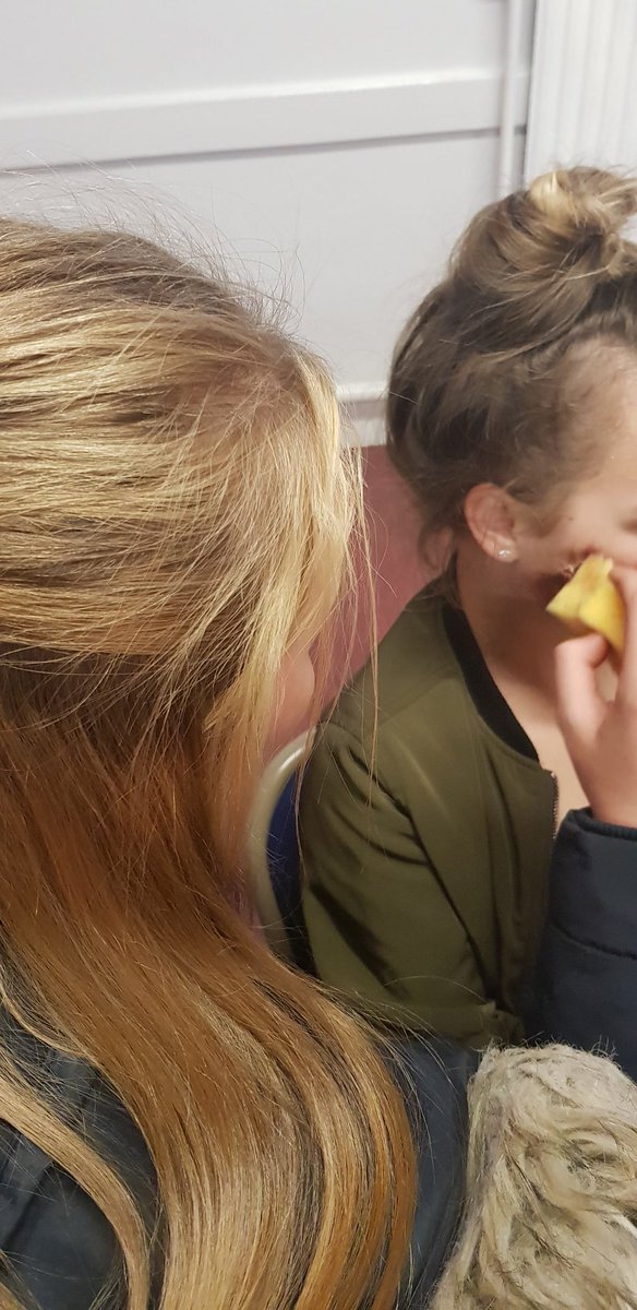 RoyGHWY's tweet photo. Now onto glitter shapes and one of our young participants is trying her hand at being a make-up artist on someone else! #weareNCOP https://t.co/bSDGBzwPBk
