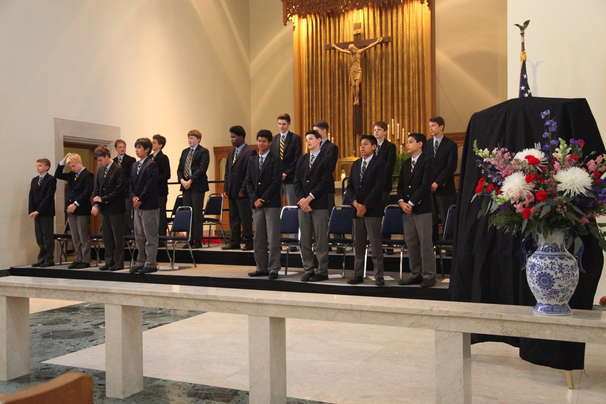 SacredHeartMI's tweet photo. We're proud to provide excellence in education for young men at a very important time in their lives. #KensingtonHall fosters strength, confidence, leadership & more, setting our graduates up for success. #ASHGrad+Prize Day pics:
https://t.co/GgV66b6tpC #KHKnights #ASHDifference https://t.co/c6OSI00FuR