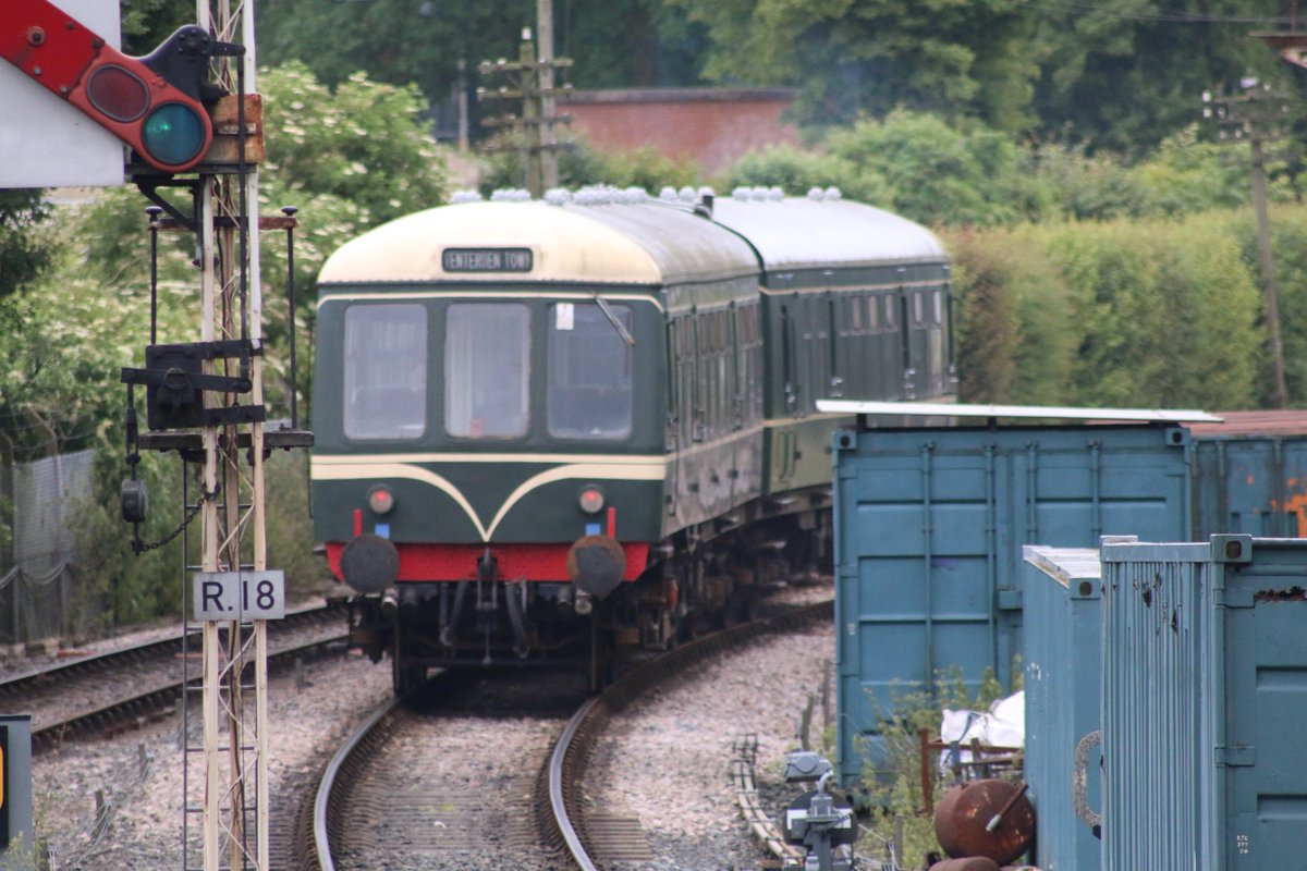 beeranddiesels's tweet image. Paid a passing visit to Rolvenden on the Kent &amp;amp; East Sussex Railway today. Saw their resident Class 108 passing through. @KandESRailway #Class108 #Rolvenden