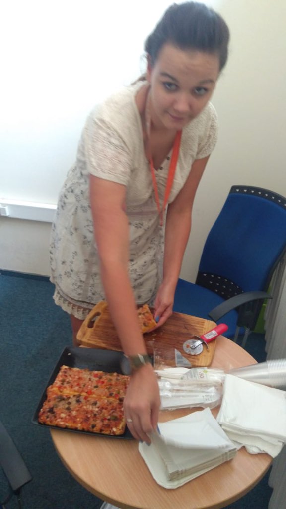 CTauzen's tweet photo. W #callcenterkatowice dbamy o to abyście czuli się u nas dobrze. Sobota nie musi być ciężka 🍕🍕🍕#festiwalpizzy #orangepolska #orangeteam #teamwork #orangelove #friendscoorporate #people #regionslask #motivation https://t.co/MfVRjdidel