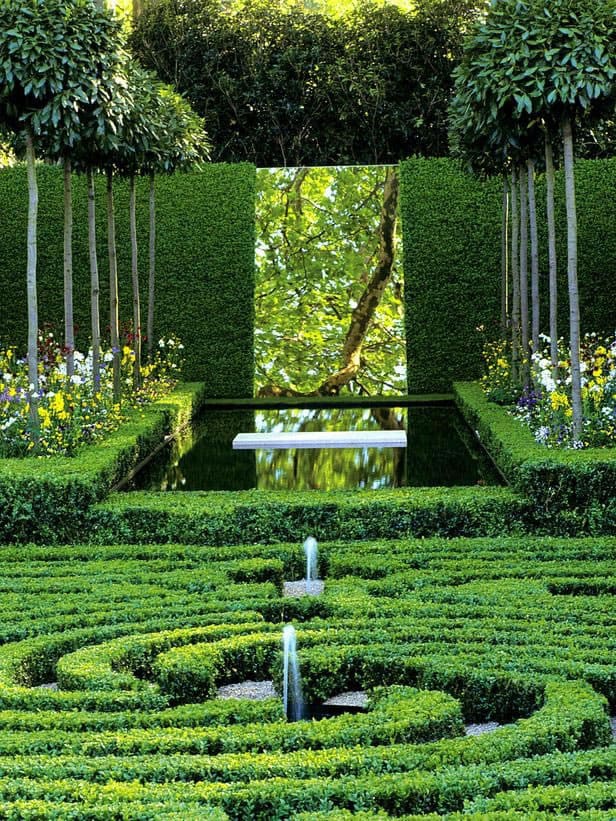 With the warm weather hanging around now, many of you have already begun gardening! Read our blog sharing reasons why a garden mirror is a must-have!

mirrorize.ca/blog/why-you-s…

#garden #outdoor #mirror #lanscape #exterior #design