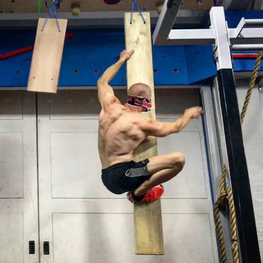 HANG ON IN THERE... NEVER GIVE UP ON YOUR DREAMS!! 💪🏼😃👊🏼 <a href="/ninjawarrioruk/">Ninja Warrior UK</a> #NinjaWarriorUK #AmericanNinjaWarrior #Love #Sasuke #NeverGiveUp