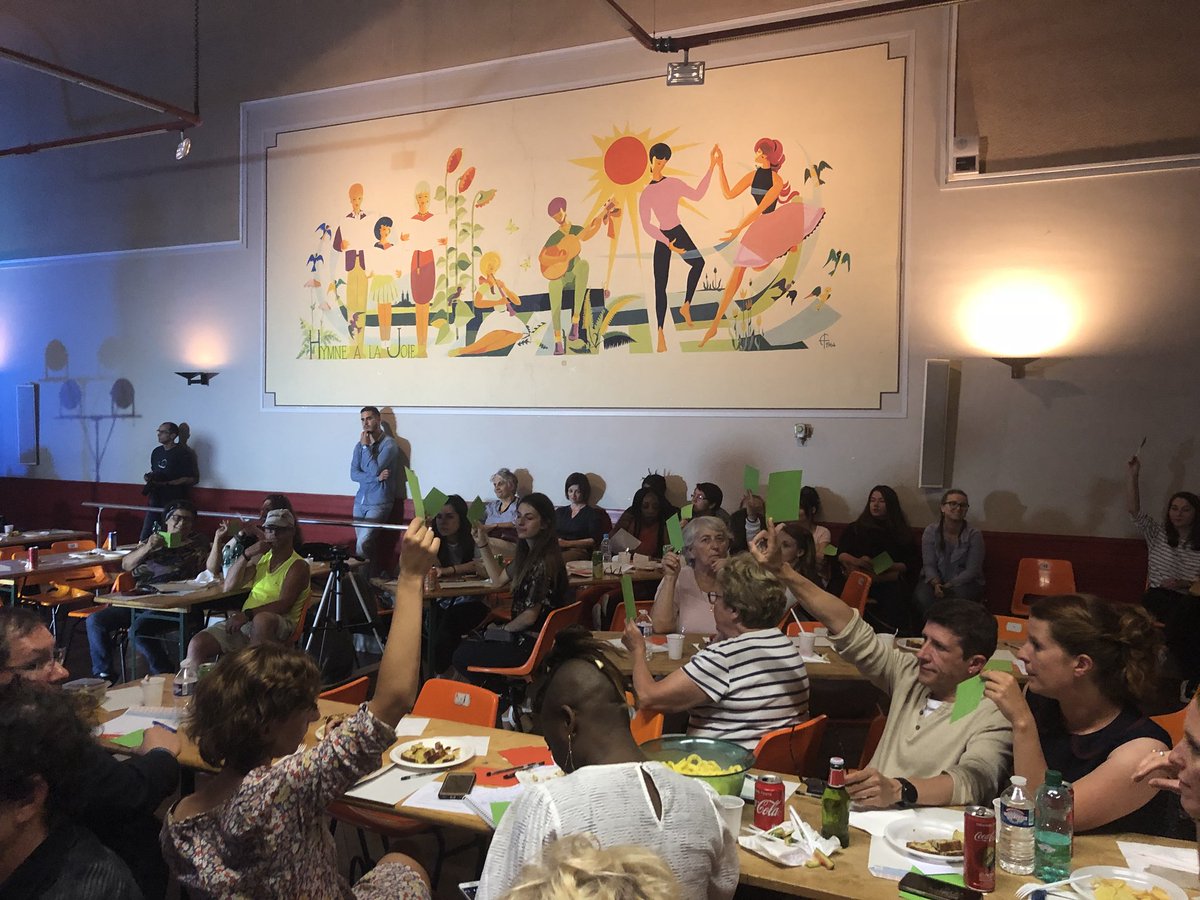 coucal's tweet photo. Théâtre Législatif à #Mulhouse. Les spect-acteurs votent sur les propositions de coconstruction du dispositif #LogementDAbord w/ @CecileSornin https://t.co/3GPxSo82c9