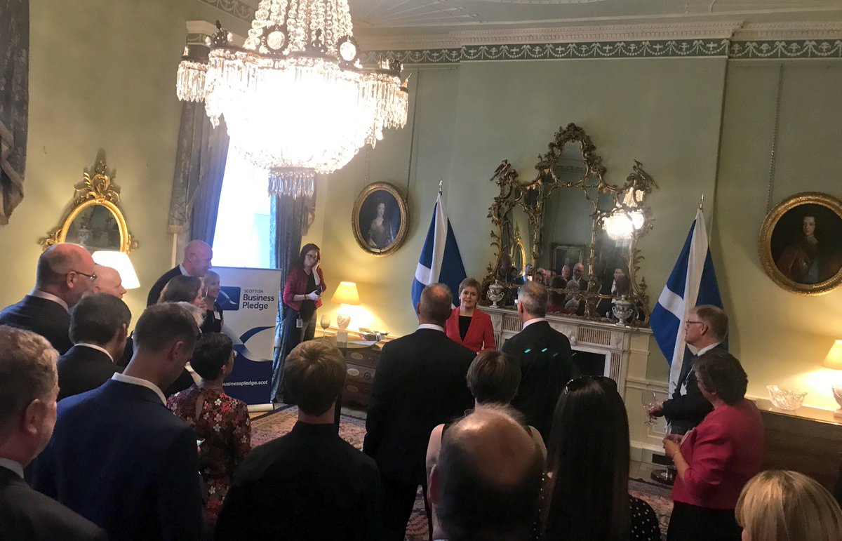 YDFScot's tweet photo. An eve at #ButeHouse with @ScotGovFM, discussing all things about our fabulous Scotland; the opportunities for #youngpeople, #entrepreneurs, directors & innovators.. #YDFScot @IoD_Scotland #LoveScotland💙 https://t.co/Bf7Cnae5it