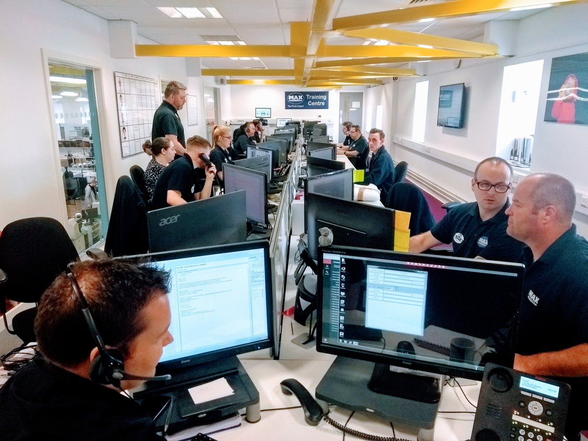 Hats off to our helpdesk team, you guys are just amazing! <a href="/HonestGriff/">Mark Griffiths</a> <a href="/RachaelM25/">Rachael Myers</a>