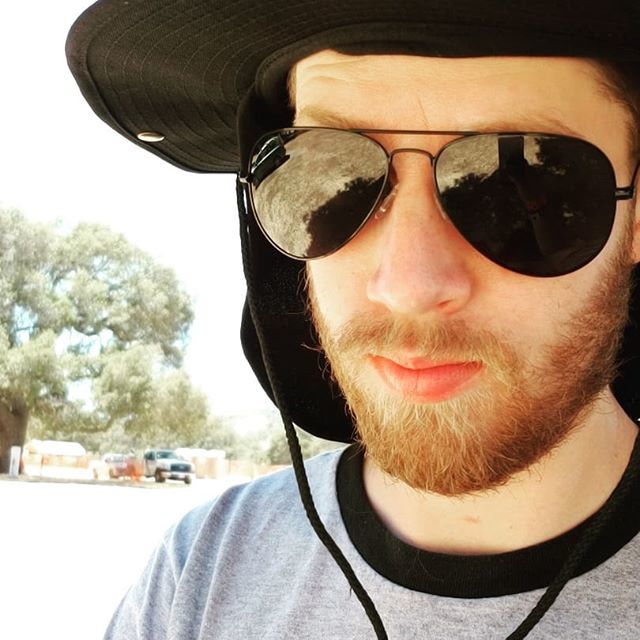 Haven't really posted anything personal on here. Getting ready to load in <a href="/liveoakfest/">LiveOakMusicFestival</a> 
#selfie #sunhat #lighting #itsme #personal #hello
