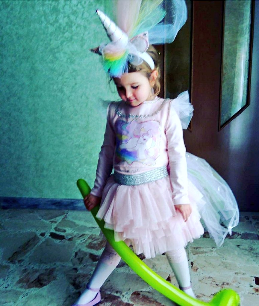 Mikasahatesere's tweet image. &quot;Auntie,I don&apos;t wanna be a princess,I wanna be an unicorn&quot; cit. by my niece Margot 😂😂😂
I promise Margot ,as soon as I get my t-shirt we will twinning too!!
My baby nerd!😍😂
#unicorn 
#niece
#babynerd
#staynerdy