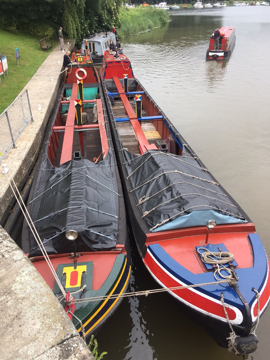 Ang_WaterwaysEA's tweet photo. (1/2) These historic narrow boats went through #DenverLock on the #RiverGrratOuse today, built in 1914 by Harland and Wolff (they built the titanic in 1912) over 100 years old each and they still sing like a bird! Ben our #LockKeeper has spent all evening chatting to these pair > https://t.co/Ev4pfXclpr