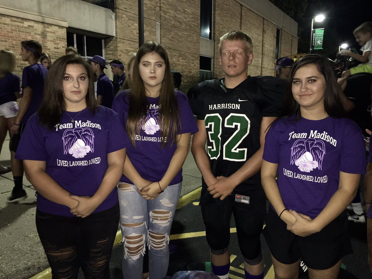 GracieHacker's tweet image. Happy birthday big brother @BarrettHowson have a good day and don’t get too wild🤗