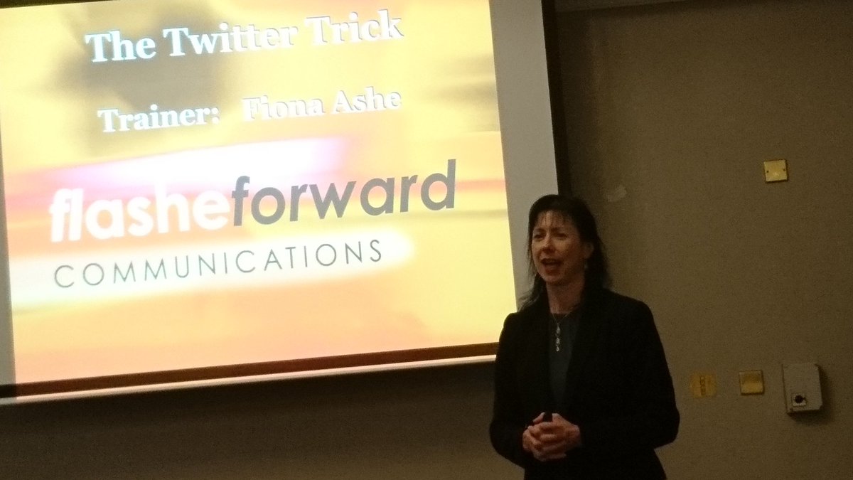 rhona_o's tweet image. Great insights into #Twitter this evening 👍🏼total #networkingbuzz by @FlasheForward  #TwitterChat #ewn_dlr @AngelaTynan