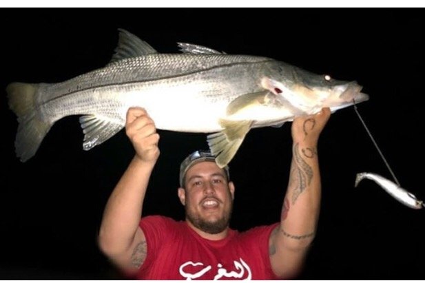 SpoolTekLures's tweet photo. Snook love the 6" Fatty in the Silver Digger color!  #spoolteklures #snook #snookfishing #concealedsteelcableleader #dropleadersizeforstealthierpresentation #getmorebites #greatlyreduceshakeoffs #eliminatesfrayoffs #landmorefish #largestIGFArecordedsnookevercaughtonartificial https://t.co/2tAd3gLjoi