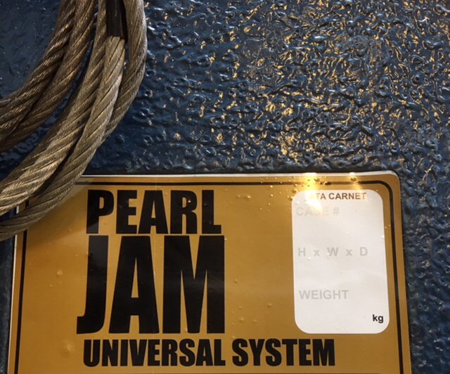 ViewAmsterdam's tweet photo. Welcomes fans #tonight #PearlJam in #spectacular #amsterdam  #concert #ZiggoDome #pj2018 https://t.co/idcRje5poa