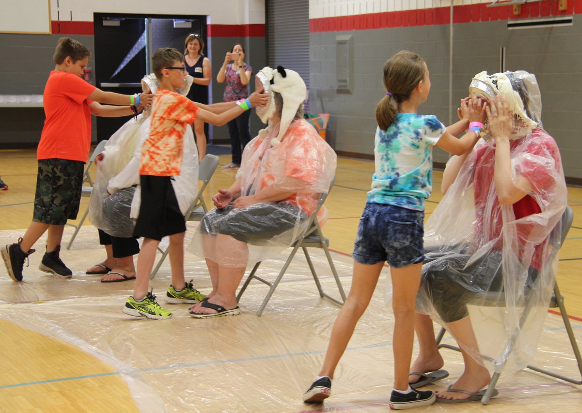 CVCSDWarriors's tweet photo. Before "Carnival" at Chenango Bridge Elementary began, some students were able to pie members of the Chenango Bridge staff in front of the whole school this morning! This fun event was a result of CB’s #PenniesForPatients campaign. #CVWarriorPride @CVSupt @MrsHammondCV https://t.co/jCfLTUe3Ee