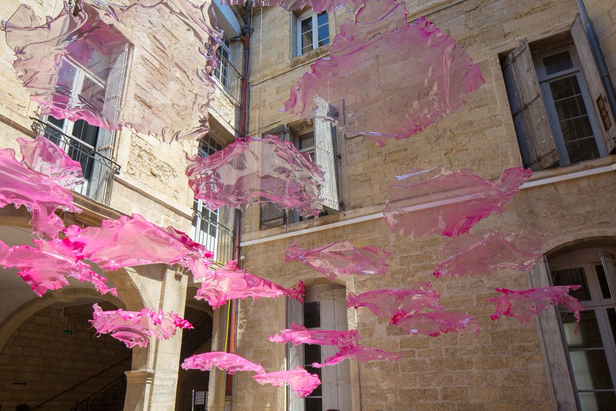 BonbonGrisettes's tweet photo. [BON PLAN]
Du 12 au 17 juin, le Festival des Architectures Vives habille les cours d’hôtels particuliers du centre historique. 
Partez à la découverte des lieux cachés de l’écusson, quartier fréquenté par les Grisettes😉 *
Réservations : https://t.co/LsMrnuX8l6 https://t.co/1fxMGcM9hu