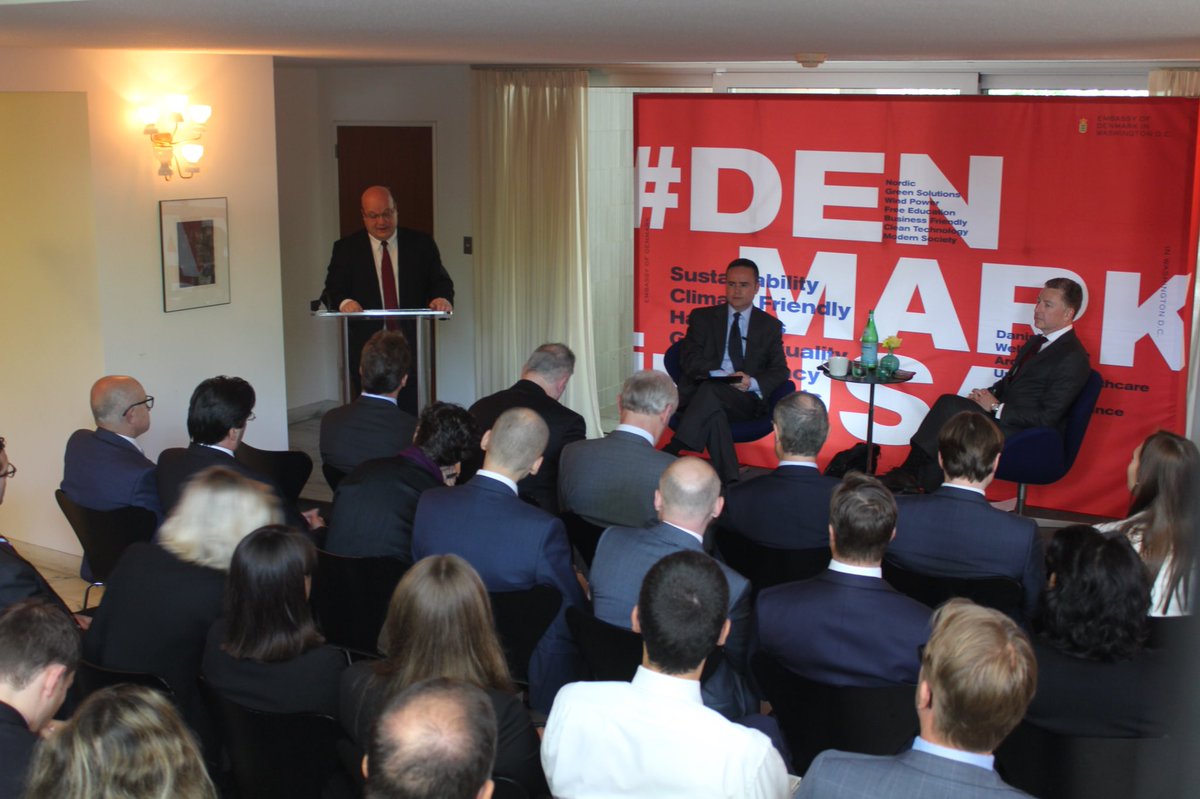 DenmarkinUSA's tweet image. Ahead of the #UkraineReformConference in Copenhagen later this month 🇩🇰 we had a discussion with US Special Representative for Ukraine Negotiations, Kurt Volker 🇺🇸 on the US and Europe’s approach to Ukraine 🇺🇦