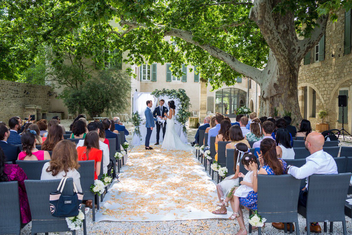 mas_merlet's tweet photo. Le Mas Merlet, lieu idéal pour votre mariage. Informations au 0769644754 ou contact@mas-merlet.com
@mas_merlet #wedding #mariage #amour #love #decoration #Flowers #Nimes #southoffrance https://t.co/tzdme5tm1m