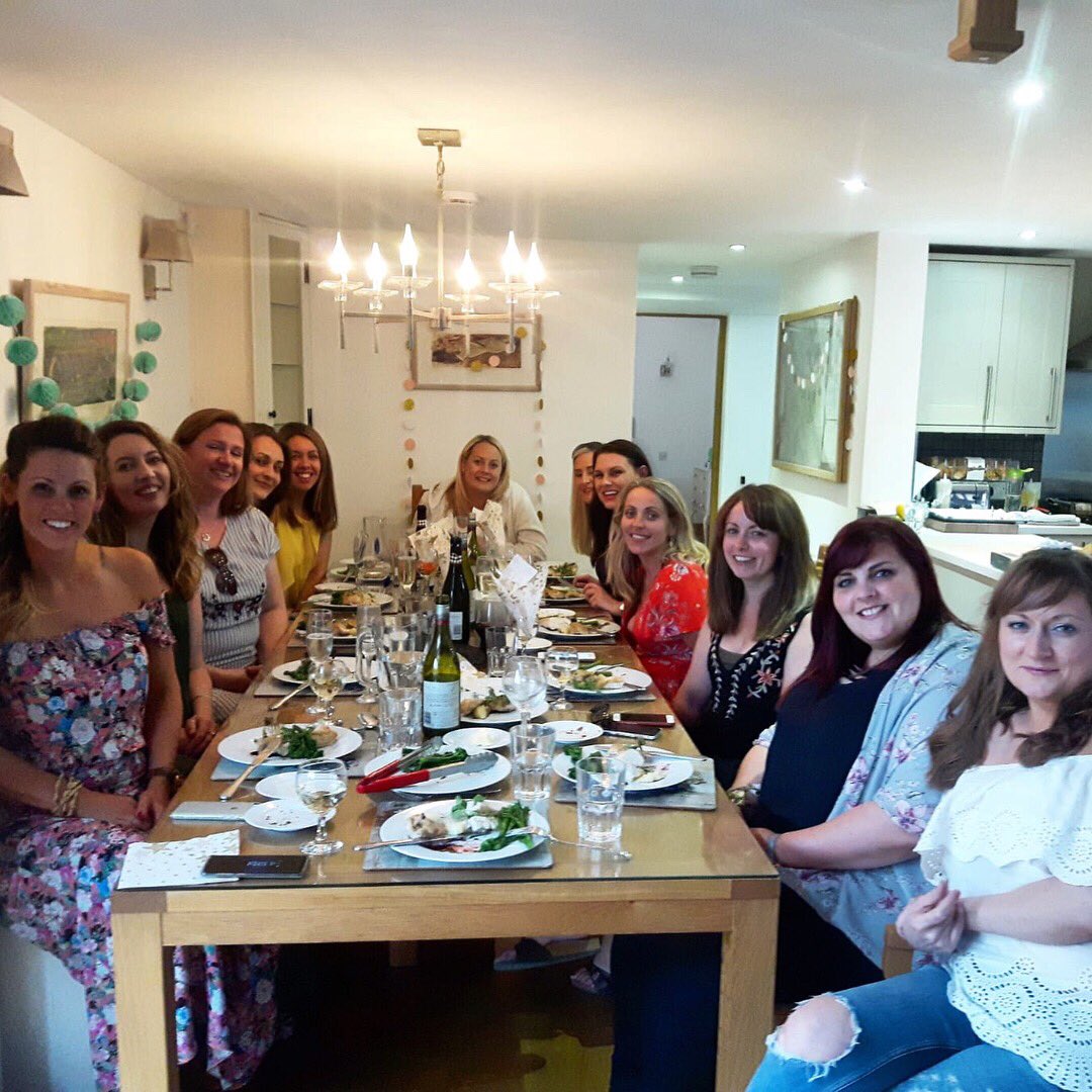 TUESDAY THROWBACK: to Saturday night when I had the pleasure of <a href="/JacquelineWise1/">Jacqueline Wise Chef</a> from <a href="/kelmsley/">Kelmsley Events</a> cooking for me and my 11 hens at <a href="/greenfarmkent/">Green Farm Kent</a> Here are the quails eggs &amp; chive flower canapés and the sticky toffee pudding with salted caramel sauce &amp; vanilla ice cream