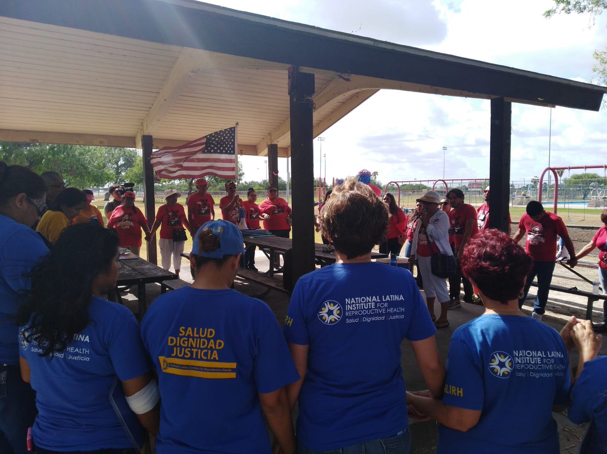 LatinaInstitute's tweet photo. Unidos con @LUPE_rgv in Harlingen TX where Eva is at her check-in with ICE. #FamiliesBelongTogether and we hope Poderosa Eva will be allowed to stay with her special needs child. #LetEvaStay https://t.co/qx5ybl7n1s