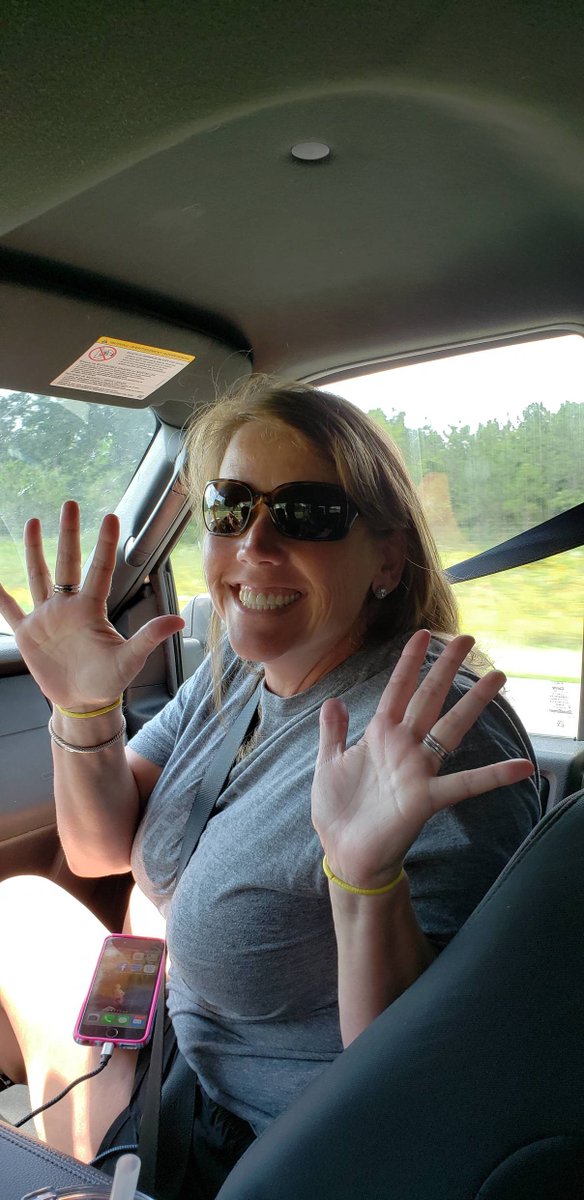 Kwhite107's tweet photo. Top 10! She wins! #carcelebrity #dedication #madtweeter #buildingexpertise - https://t.co/0eJwHc6Ky2 https://t.co/geE8g3LHrf