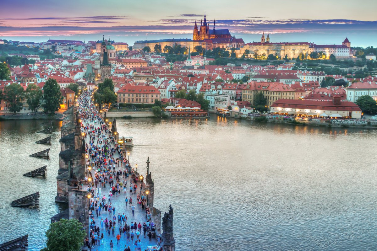 HiltonPrague's tweet photo. If you choose to meet in Prague, you can expect excellent quality of service from hotels and local suppliers, qualified manpower and reasonable prices compared to other European capitals. #Valueformoney #eventprofs #meetinprague https://t.co/GgUOEZddww https://t.co/vxSHsoQ9ca