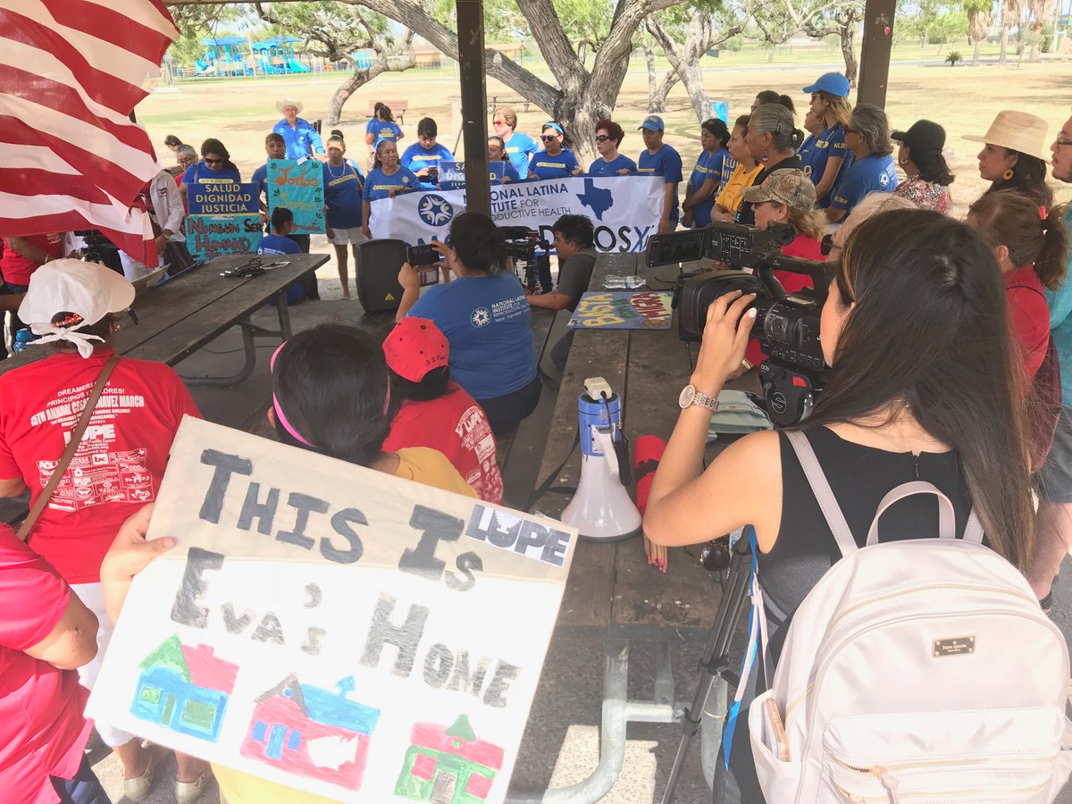 LUPE_rgv's tweet photo. We are here with @TXLatinas at the Victor Park in Harlingen in support of Eva Chavez as she prepares to face an ICE agent who will decide whether or not she gets to stay in this country and take care of her 11 year old son.
#LetEvaStay #FamiliesBelongTogether https://t.co/cTuxWMcy43