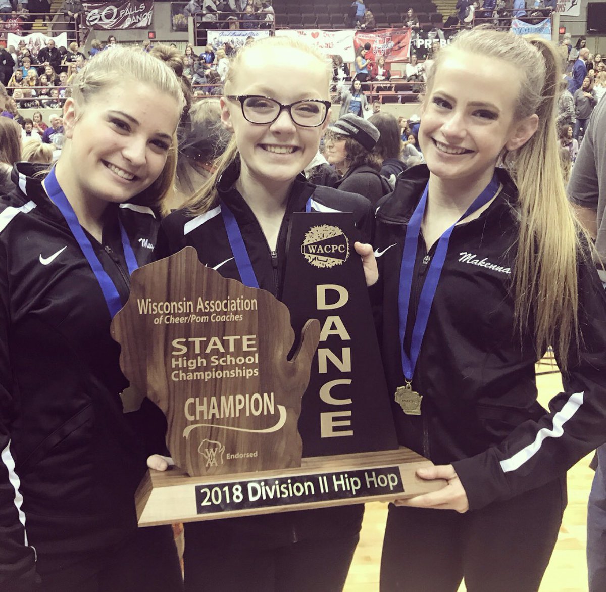 nbwpoms's tweet photo. Happy Birthday to one of our sophomores @brin_stack !! Hope you have an amazing day 🎁 🎉 🎊 https://t.co/V1ECcXO2Xt