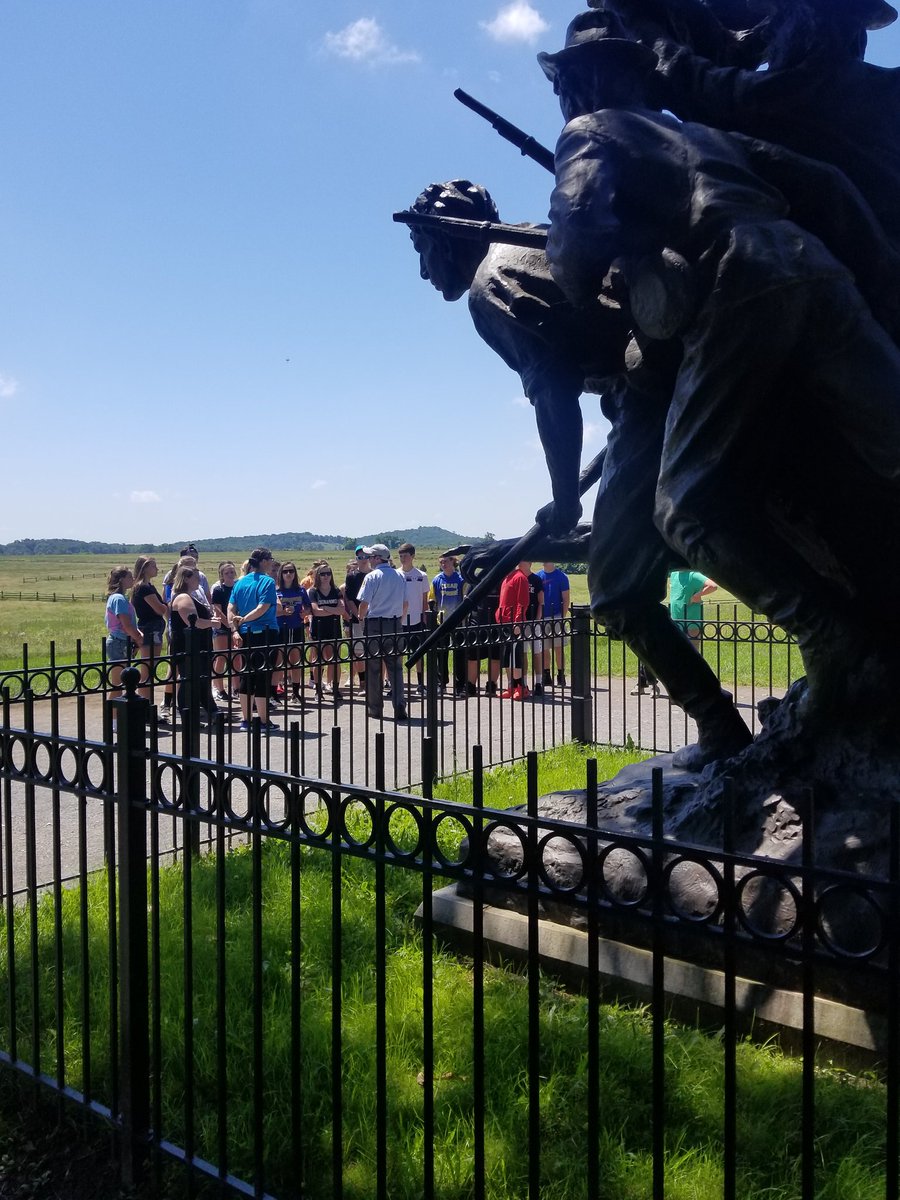 LegoMathLand's tweet photo. Scholar Trip to Gettysburg,  just learned this monument was done by the same artist as Mount Rushmore https://t.co/pB07VC1PBu