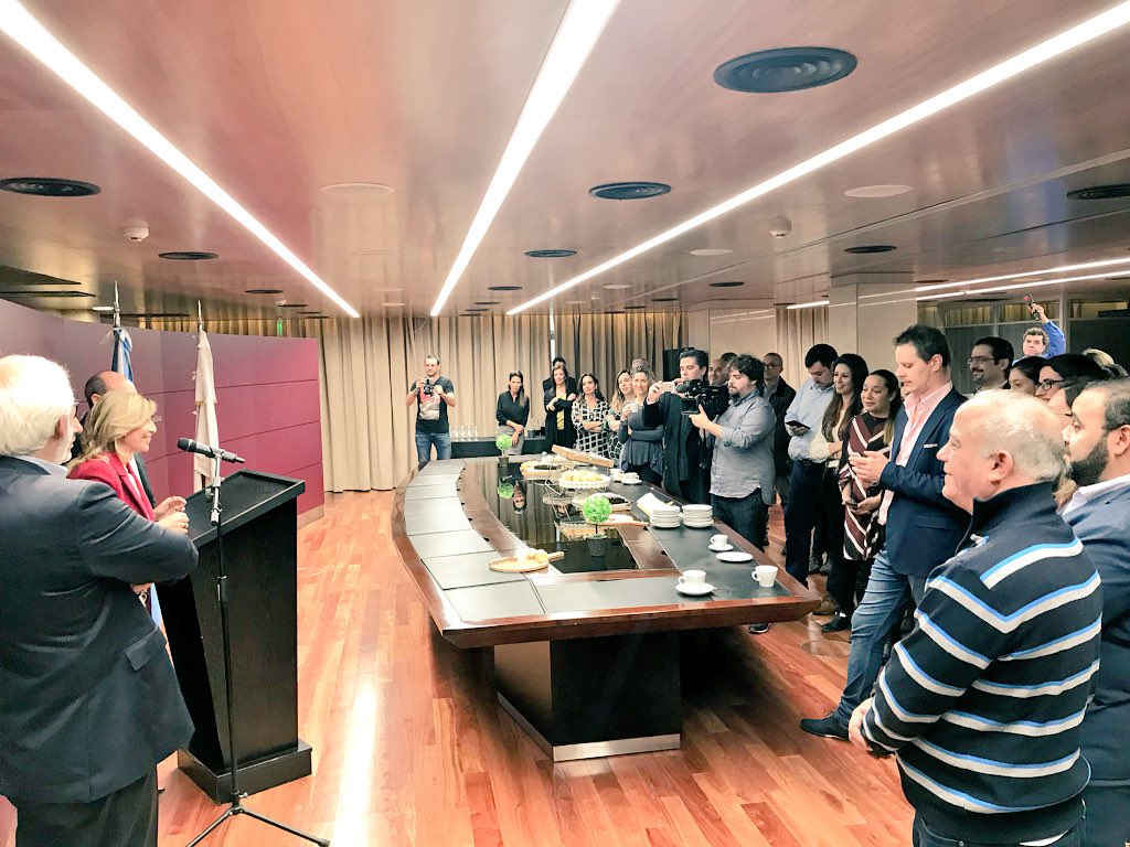 editorialjus's tweet photo. 🙌 ¡Gracias al Departamento de Prensa del @consejomcaba por invitarnos a participar de la reunión por el Día del Periodista! 📷🎙🎥📝 https://t.co/hwfdOMBvym
