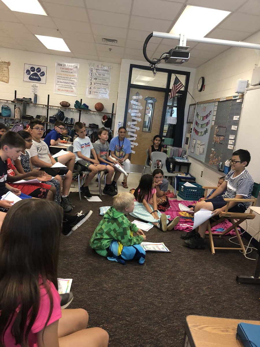 MrsZukPNB's tweet photo. Today we celebrate being authors!! Poetry Jam! @PThiessen_LCPS https://t.co/4KPm9baJoy
