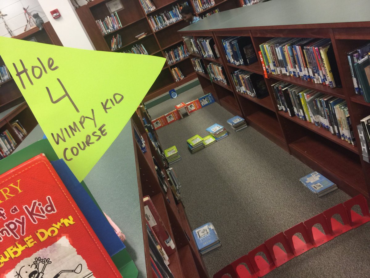 GoToddTigers's tweet photo. Mini put in the library #makerspace #d7libraries #SummerReading https://t.co/rSe7TPL8qa