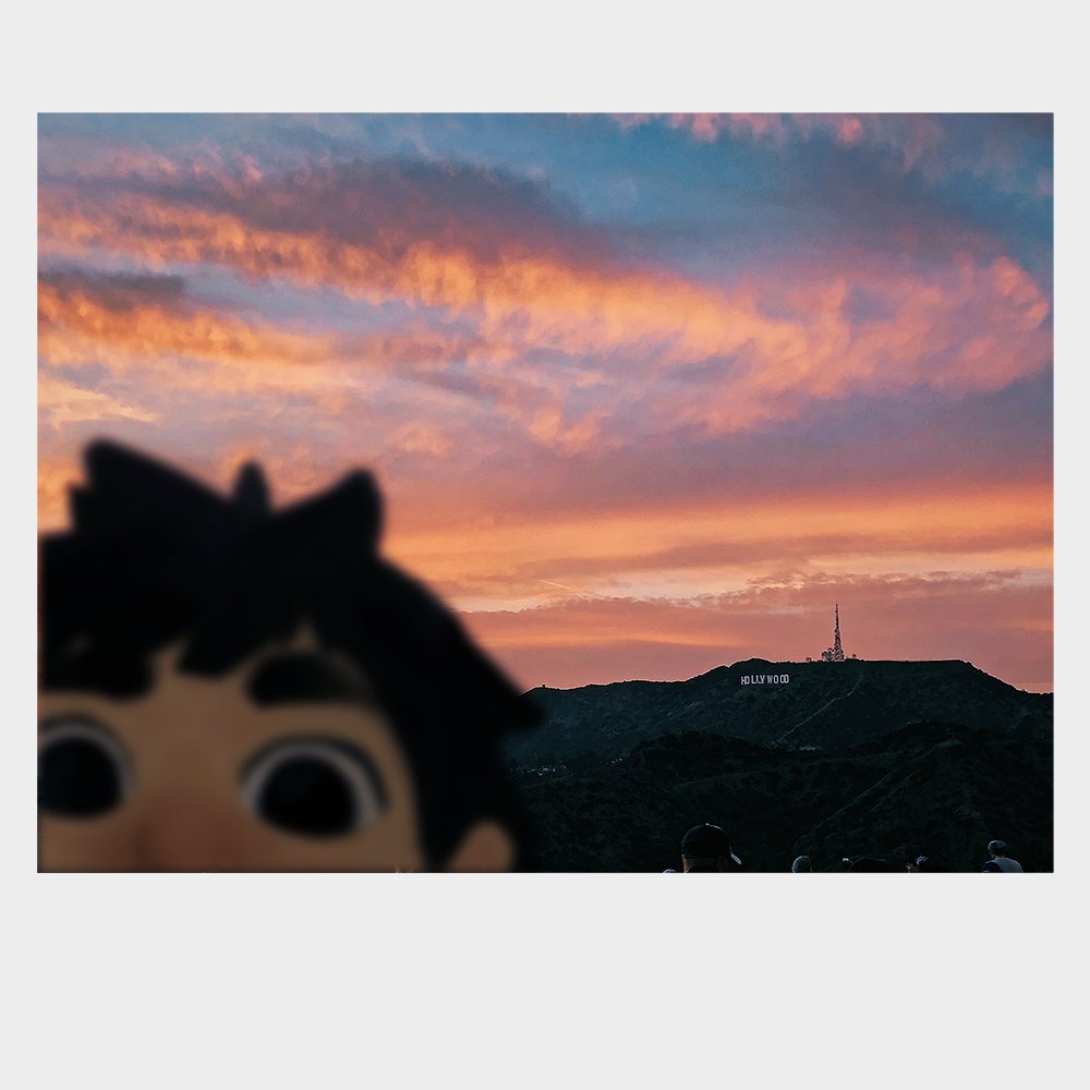RedStageFI's tweet photo. We send our game’s protagonist to E3! Áilu has been enjoying the views of L.A since yesterday!

#e32018 #e3 #skabma #skábma #polarnight #redstage https://t.co/B7eLeL51mo