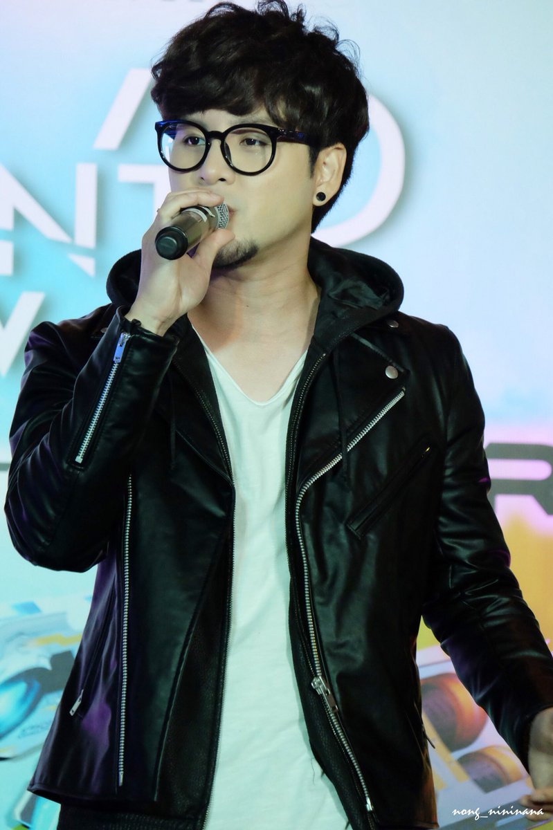 nong_nininana's tweet photo. นี่เราหลุดเงาแล้วใช่ป่ะ?? เห็นเราในแท็กกันใช่ป่าว?? 🤔
#IMAXVR
#TOMxAIS
#TomIsara
#Isaragallery
#AISIMAXVR https://t.co/1wmXpfz3an