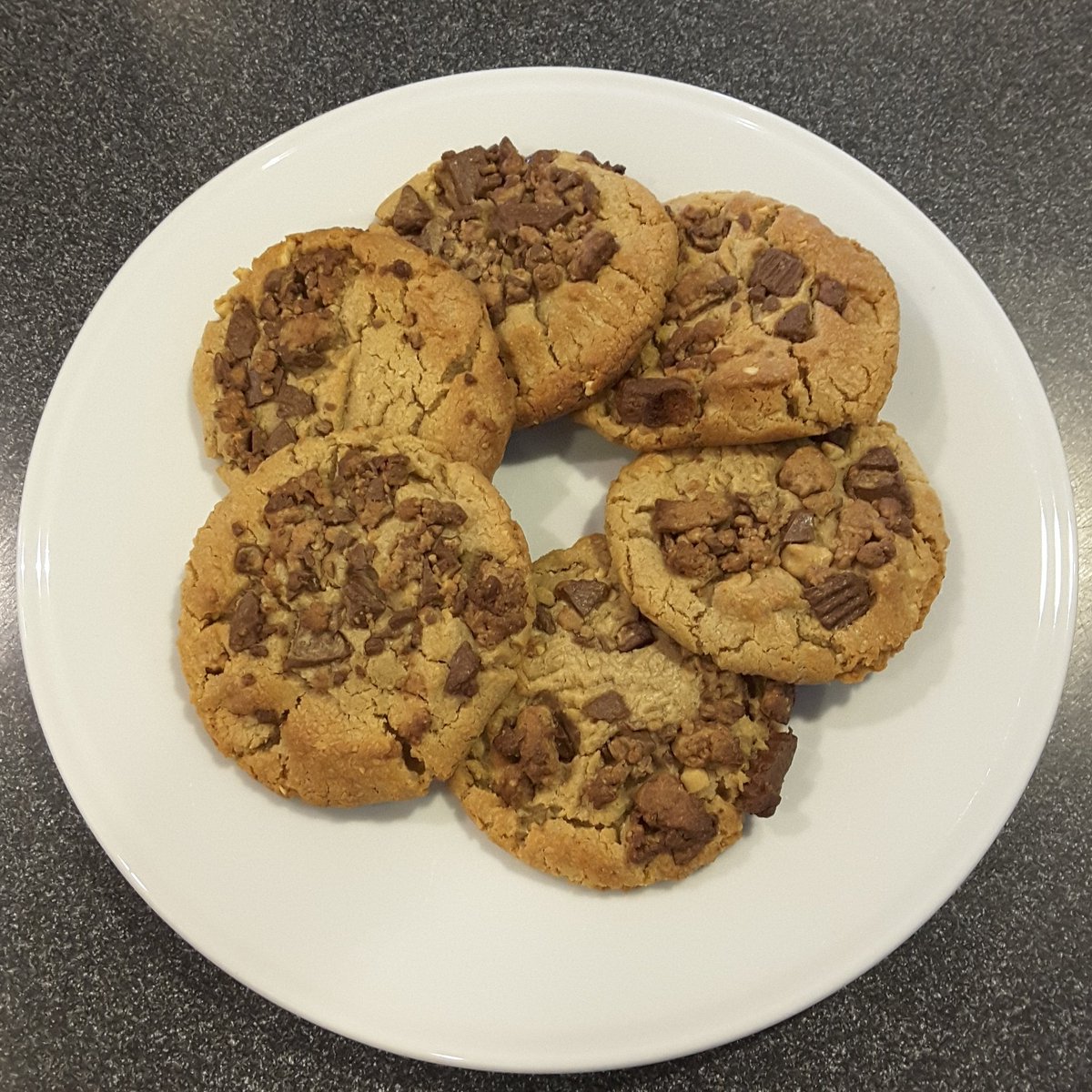 Barnes Noble On Twitter Come On In To B N Green Bay Cafe Today