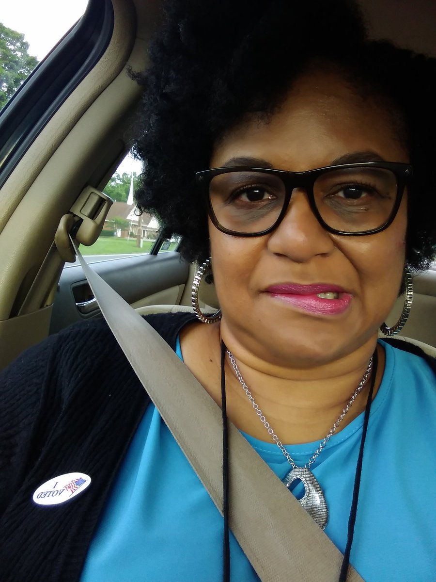 QueAnd311's tweet image. So, I was excited to go vote in the primary election in my new district. Got my voting sheet, and its the wrong party. The poll workers said "my" party didn't have a primary. I voted anyway. #SplitTheVote #YouCanThankMeLater. LOL 😂😂😂😂😂 #IVoted