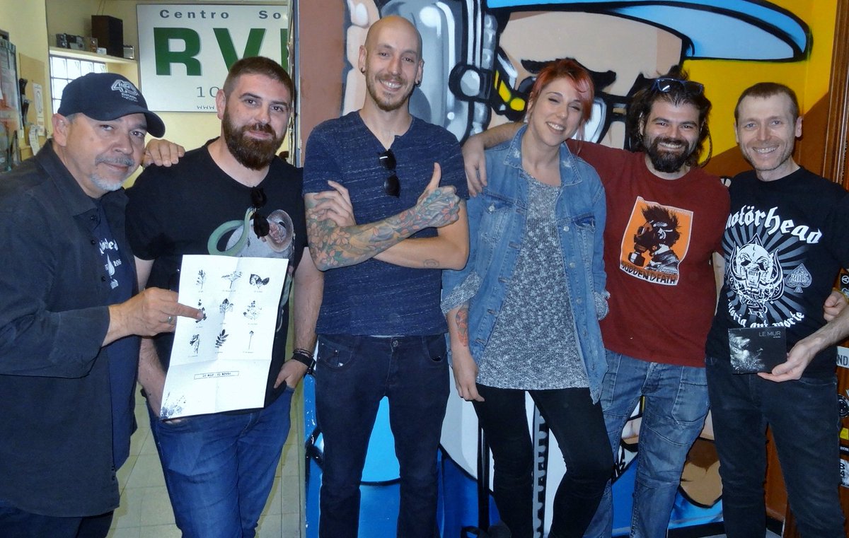 MISTER VIRUS (@mistervirusraul) on Twitter photo Si Me Llamas, Quedamos... 11/06/18 ivoox.com/si-me-llamas-q… con entrevista a #LeMur #ElBrote <a href="/nooirax/">Nooirax Producciones</a> en <a href="/radiovallekas/">Radio Vallekas</a> Si Me Llamas, Quedamos... 11/06/18 ivoox.com/si-me-llamas-q… con entrevista a #LeMur #ElBrote <a href="/nooirax/">Nooirax Producciones</a> en <a href="/radiovallekas/">Radio Vallekas</a>
