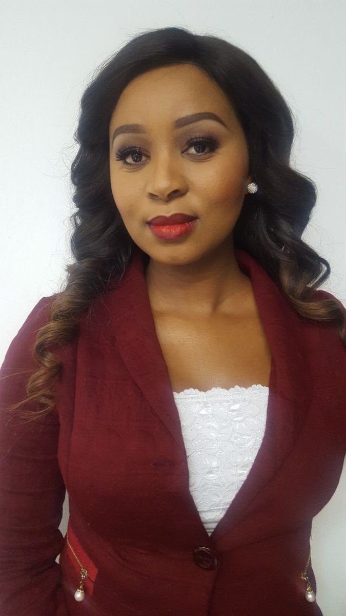 KeoraHlope's tweet photo. Catch #AfroPrimetime tonight @afroworldview with @KeoraHlope. Call in when we discuss #MiningFatalities and #LandExpropriation at 6:30pm and 7:30pm and share your views with us. Call us on: 0115421046. Make up: @minashembe Hair: TebogoMbatha https://t.co/8lVVVamGM2