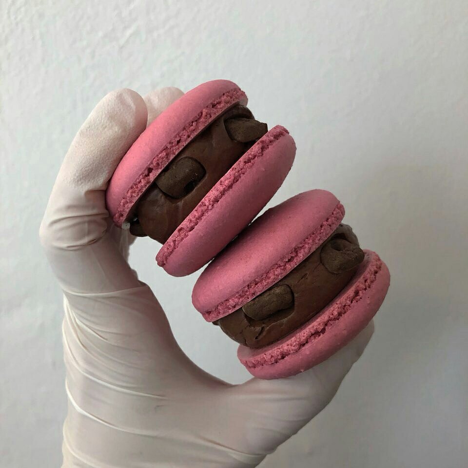 merl161's tweet image. Goo Hara send coffee truck by #codecafe in #whysecretarykim #WhatsWrongWithSecretaryKim filming location today [12▪06▪18] to support #ParkMinYoung Onni and #ParkSeoJoon Oppa 😍😍😍
You&apos;re such a sweet girl #koohara 🌸🌷🌻🌹🌼
#ParkParkCouple #namooactors #tvN #BUSTED #parkpark