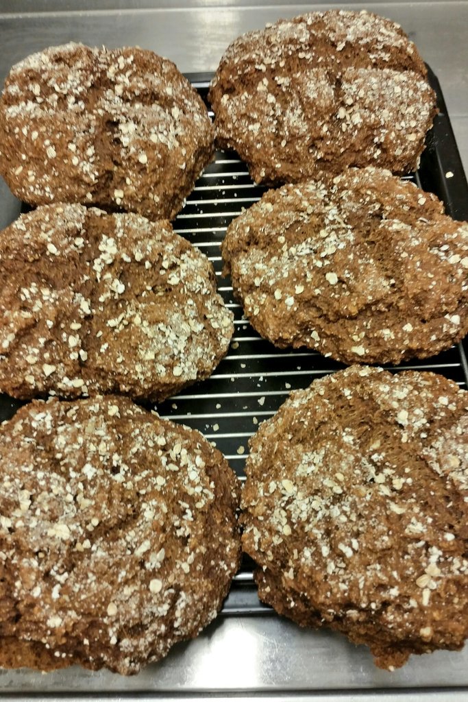 biabistrot's tweet image. Homemade wheaten stout bread 
Just out of the oven #greatsmell
#readyforservice @biabistrot  #cauldreekiestout @StewartBrewing #Edinburgh