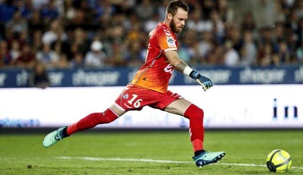 StatsFCM's tweet image. 3,97 - @Oukidjaalex a pris 1 but tous les 3,97 tirs la saison passée en Ligue 1 avec le @RCSA ce qui correspond à 1 but toutes les 48,6 minutes. A titre de comparaison :
- Kawashima : 1 but tous les 4,19 tirs / 40,8 mins
- Didillon : 1 but tous les 5 tirs / 50,6 mins
Transferts.