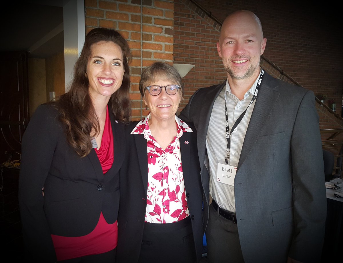 Breakfast with St. Cloud State's President-elect Dr. Robbyn Wacker and head men's hockey coach Brett Larson. #SCSUGrad #unleashAmazing #greatmorning