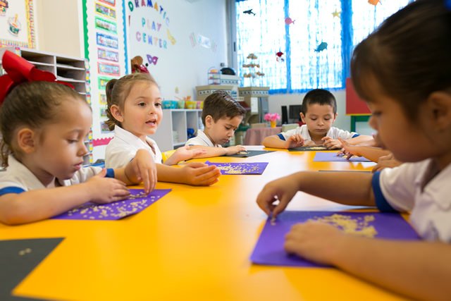 ProyectoPuente's tweet photo. Mi hijo de preescolar es muy inseguro, ¿cómo puedo ayudarlo? - https://t.co/hkev2eN3qt #ProyectoPuente @elymcpherson https://t.co/QdPBGnxxqG