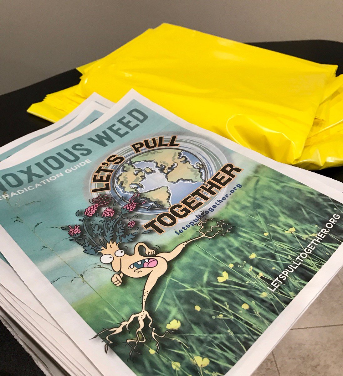 CityofBend's tweet image. This Saturday is #LetsPullTogether, a multi-county noxious weed eradication event. Help protect our native Oregon ecosystem by joining in the fun! Find out more and sign up at letspulltogether.org.